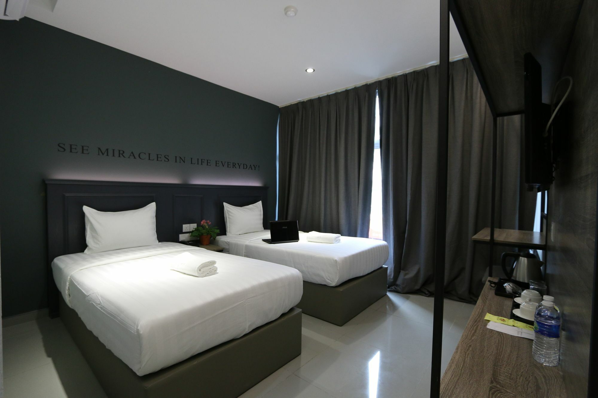 Hotel 99 Sri Petaling Kuala Lumpur Exterior photo